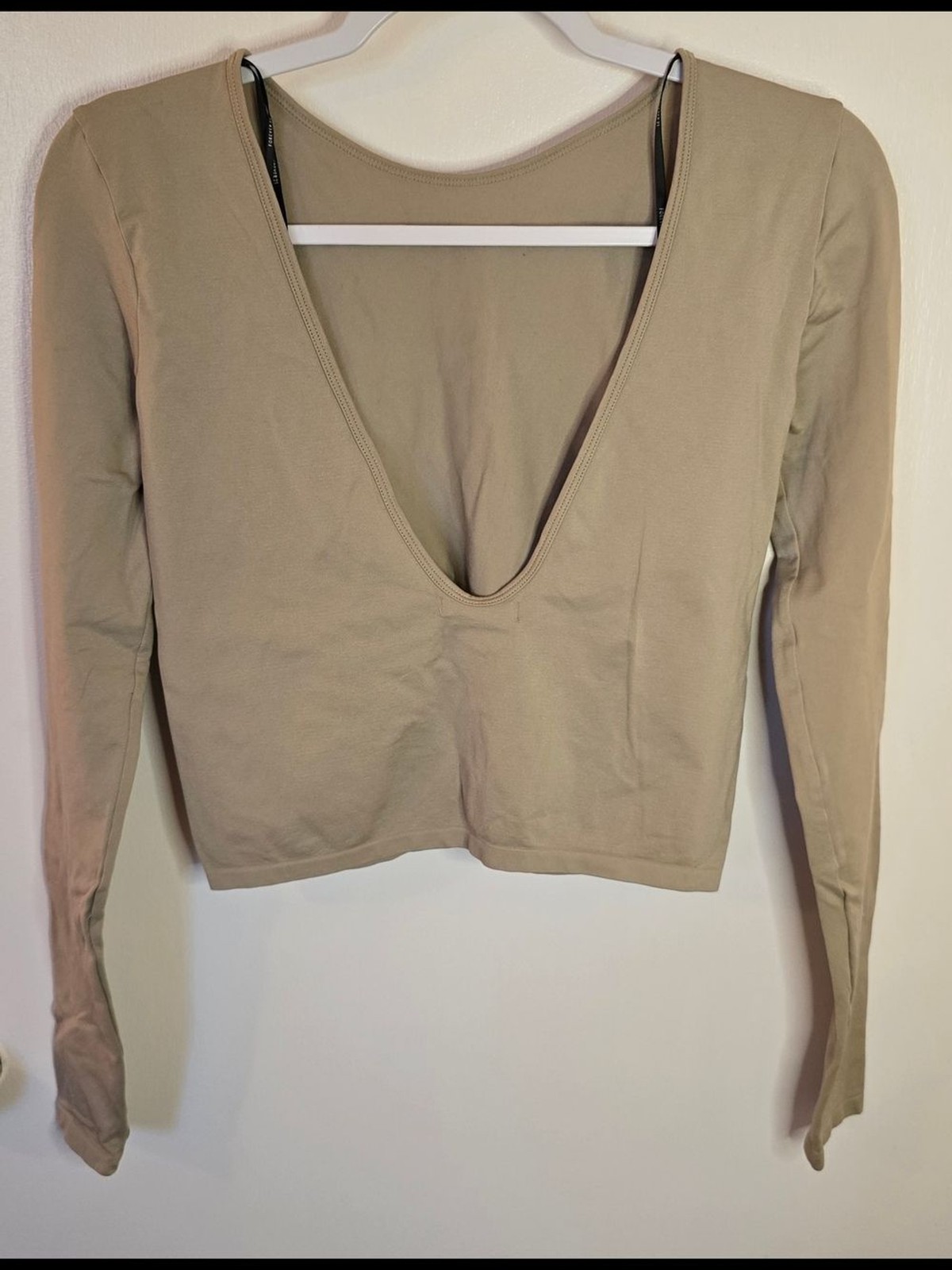 Forever 21 Low-Back Long Sleeve Crop Top in Khaki Sage Scoop Neck Back Lg