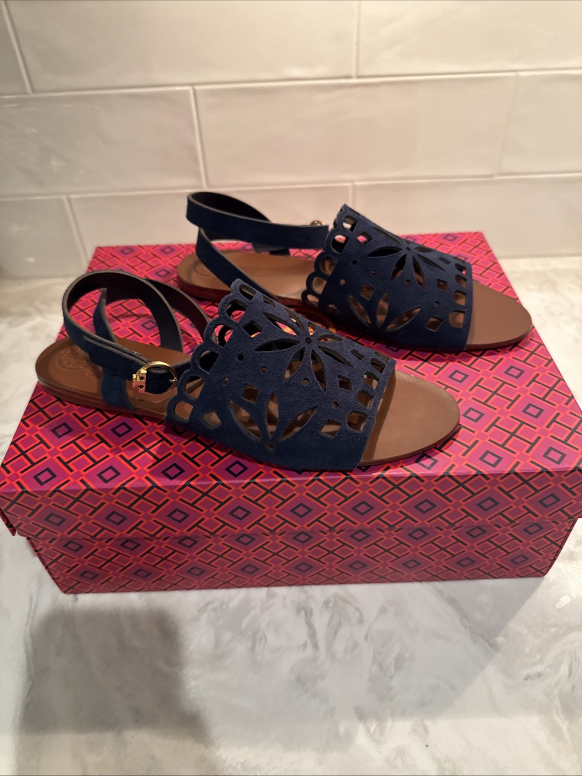 New Tory Burch May Flat Navy Perforated laser Cut Ankle Wrap Sandals Size 8.5