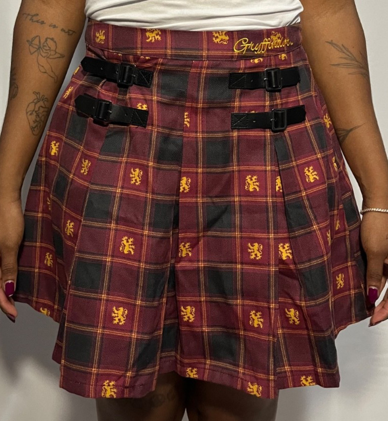 Harry Potter Gryffindor Plaid Pleated Buckle Skirt New with Original Tags