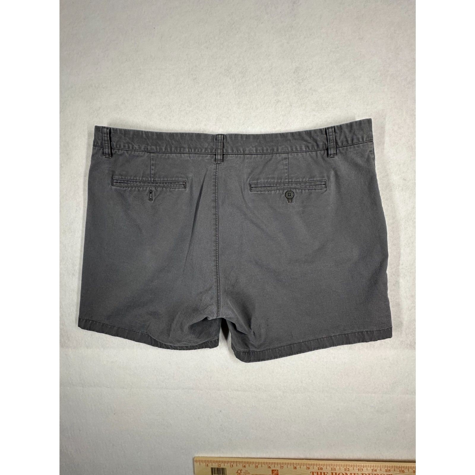 Bonobos, Men’s Shorts Size 40, Gray, 5″ Inseam, see pictures for wear