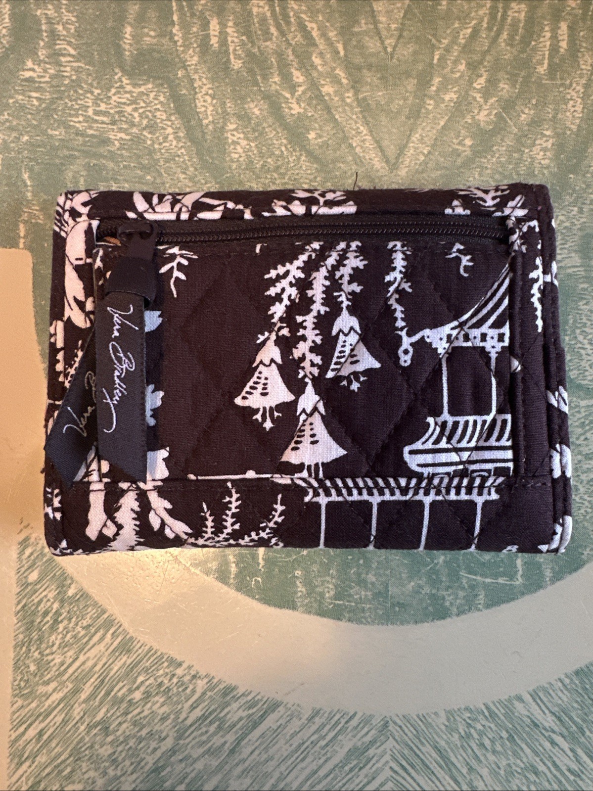VERA BRADLEY Compact Wallet IMPERIAL TOILE Retired See Last Picture NWD 33