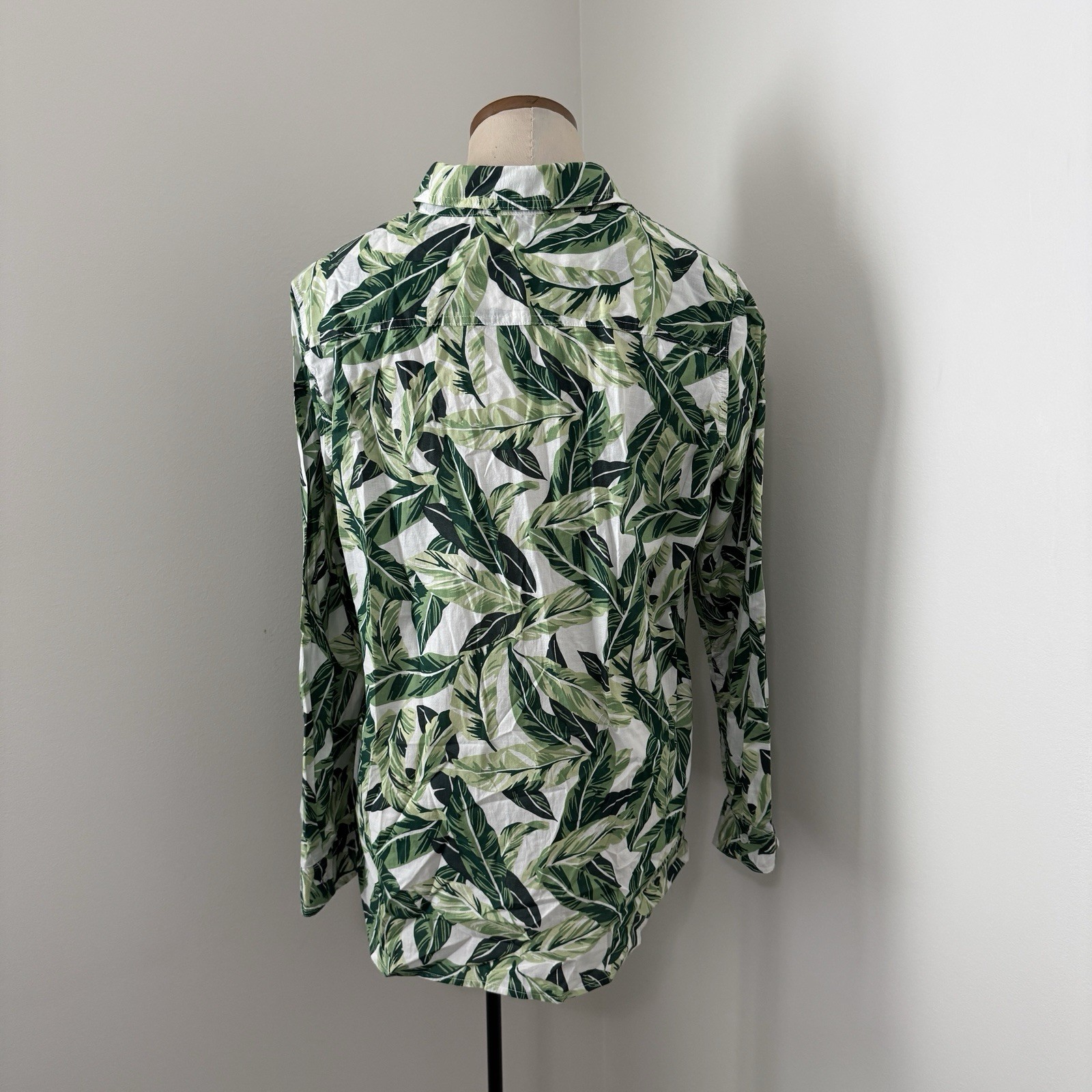 J McLAUGHLIN Women’s XL Lois Shirt Button Down Green Palm Tropical Leaf Beach