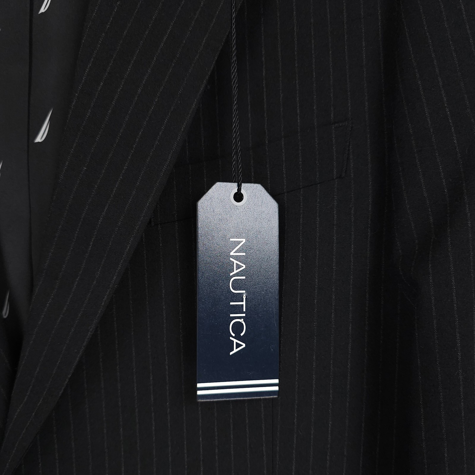 Nautica Mens Modern Fit 2 Piece Suit 36S 32W Black Pinstripe Stretch NWT