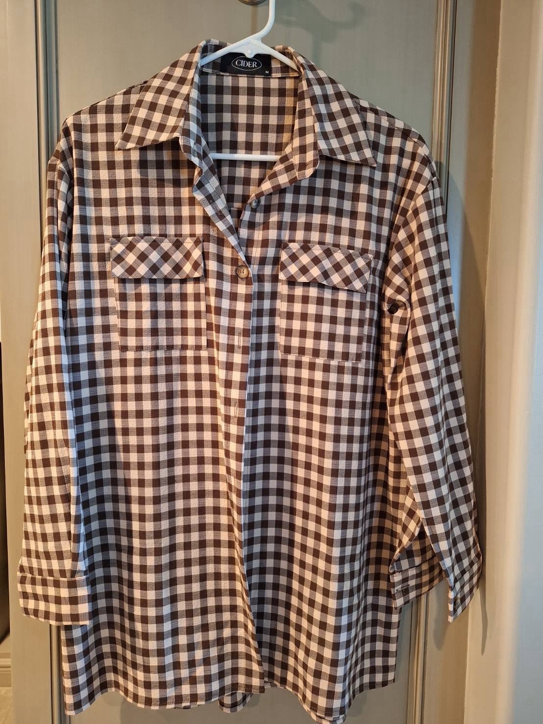 Cider Button Front Long Sleeve Shirt Womens Size Medium Tan Brown Check Print