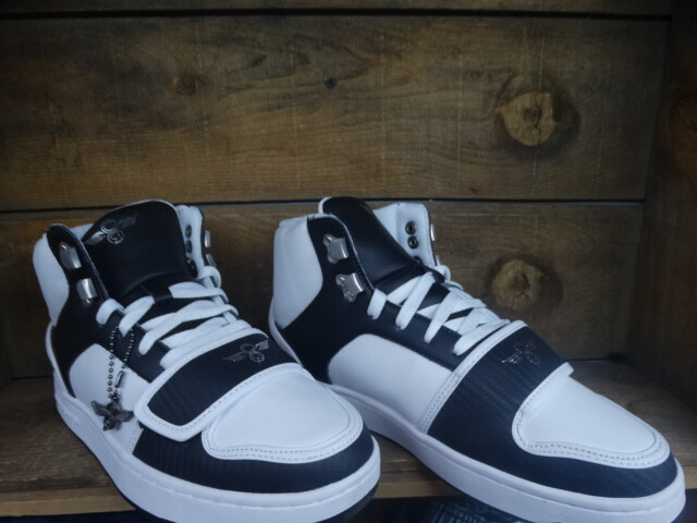 CREATIVE RECREATION CESARIO XXI