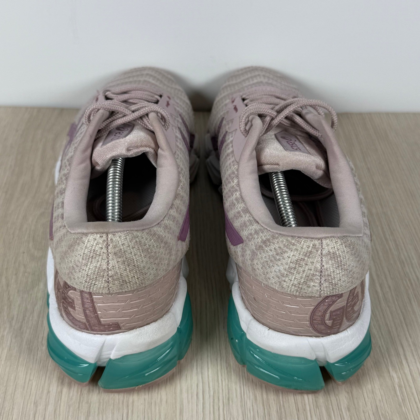 Asics Gel Quantum 180 4 Womens Running Shoes Fawn White Purple 1022A164 8.5