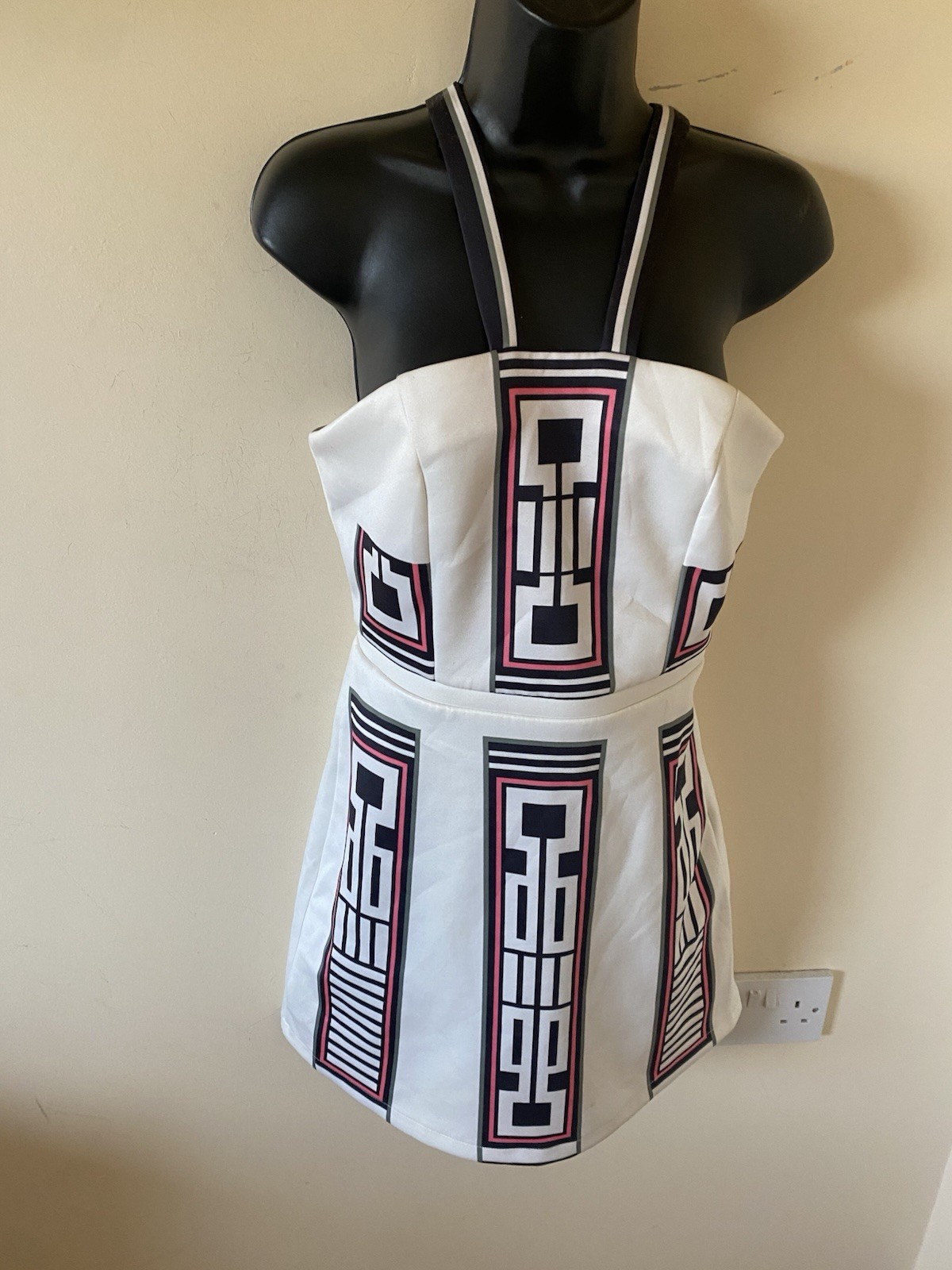 White/black/pink Dress Size 8 By Sophia ( 2777)