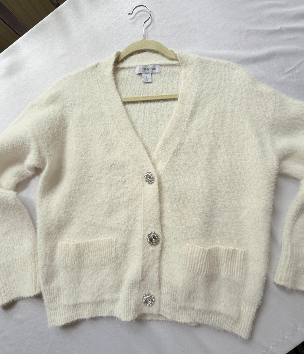 NEW w/o tags Lovely LIZ CLAIBORNE Soft Sweater Rhinestone Buttons – S
