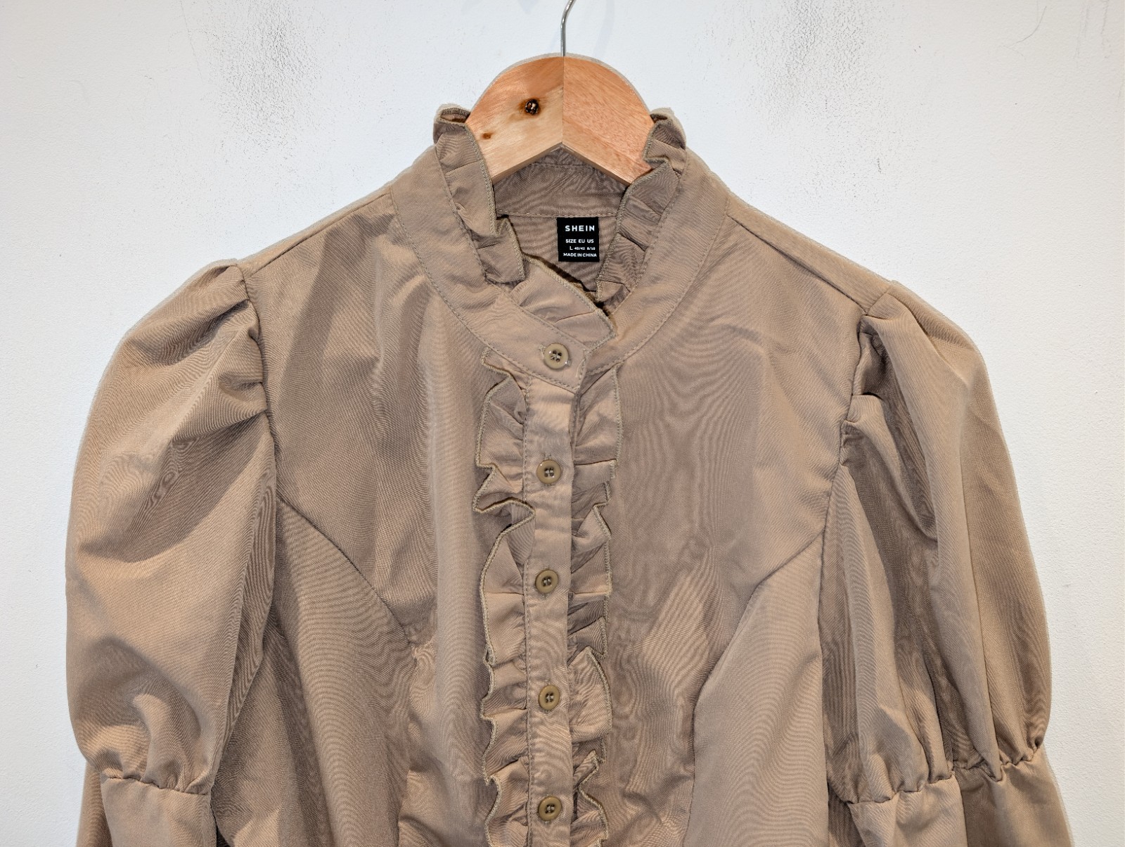 SHEIN Womens Large Beige Ruffle Blouse Puff Sleeve High Neck Button Front Top GC