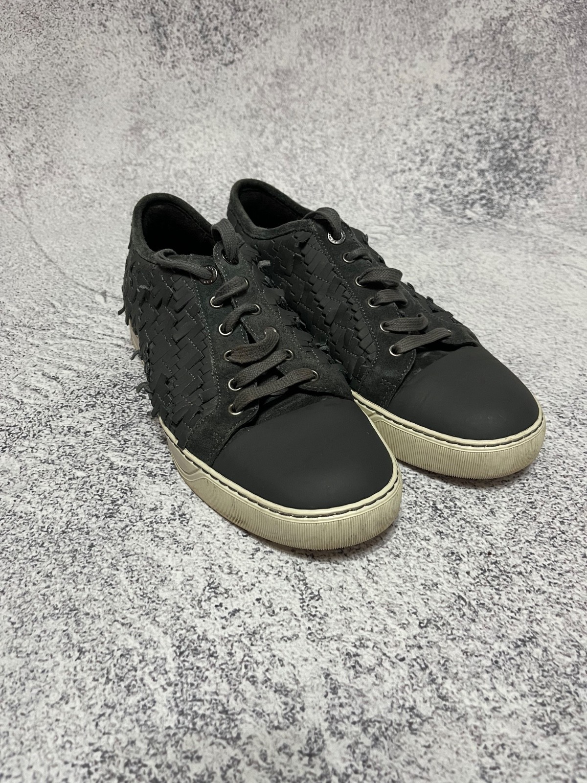 Lanvin Grey Woven Leather Low Top Sneakers Cap Toe Italy EU42 US9 Designer