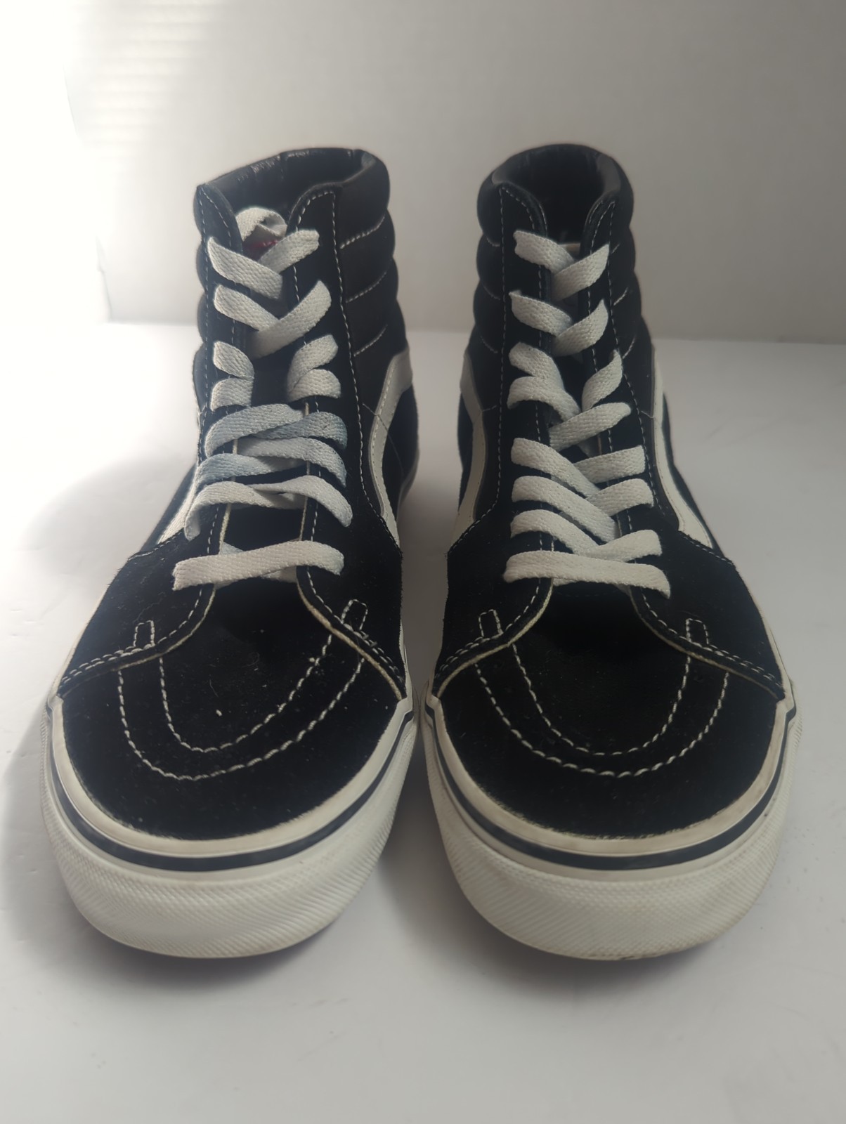 Vans Sk8-Hi Classic High-Top Black/White Skateboarding Shoes Men’s 7 Women’s 8.5