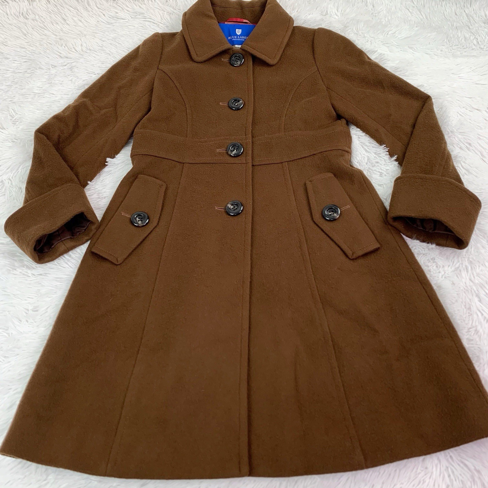 Blue Label Crestbridge size 38 long sleeve button front top coat plaid lining