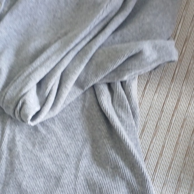 Sonoma Goods For Life Women’s XL Gray Solid Ribbed Knit V-Neck Henley Button Top