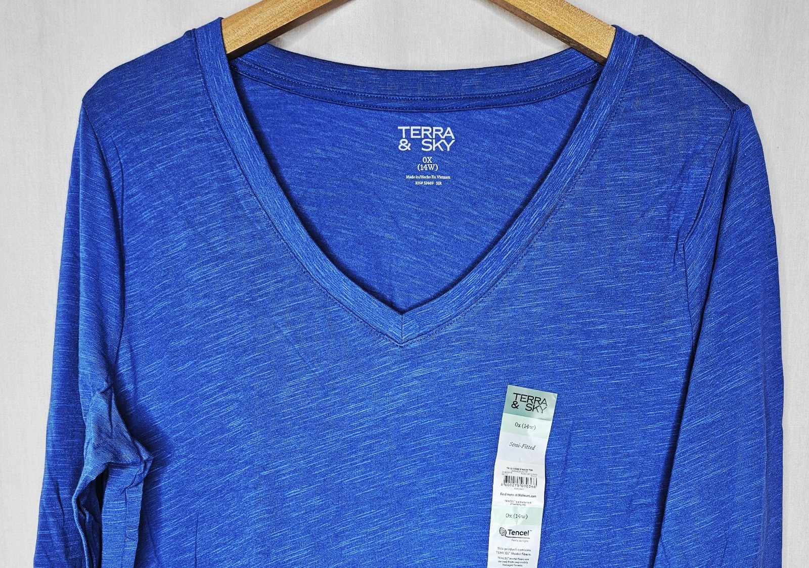 Terra & Sky Plus Blue Heron Semi-Fitted T-Shirt V-Neck Tencel Choose 0X 2X or 3X