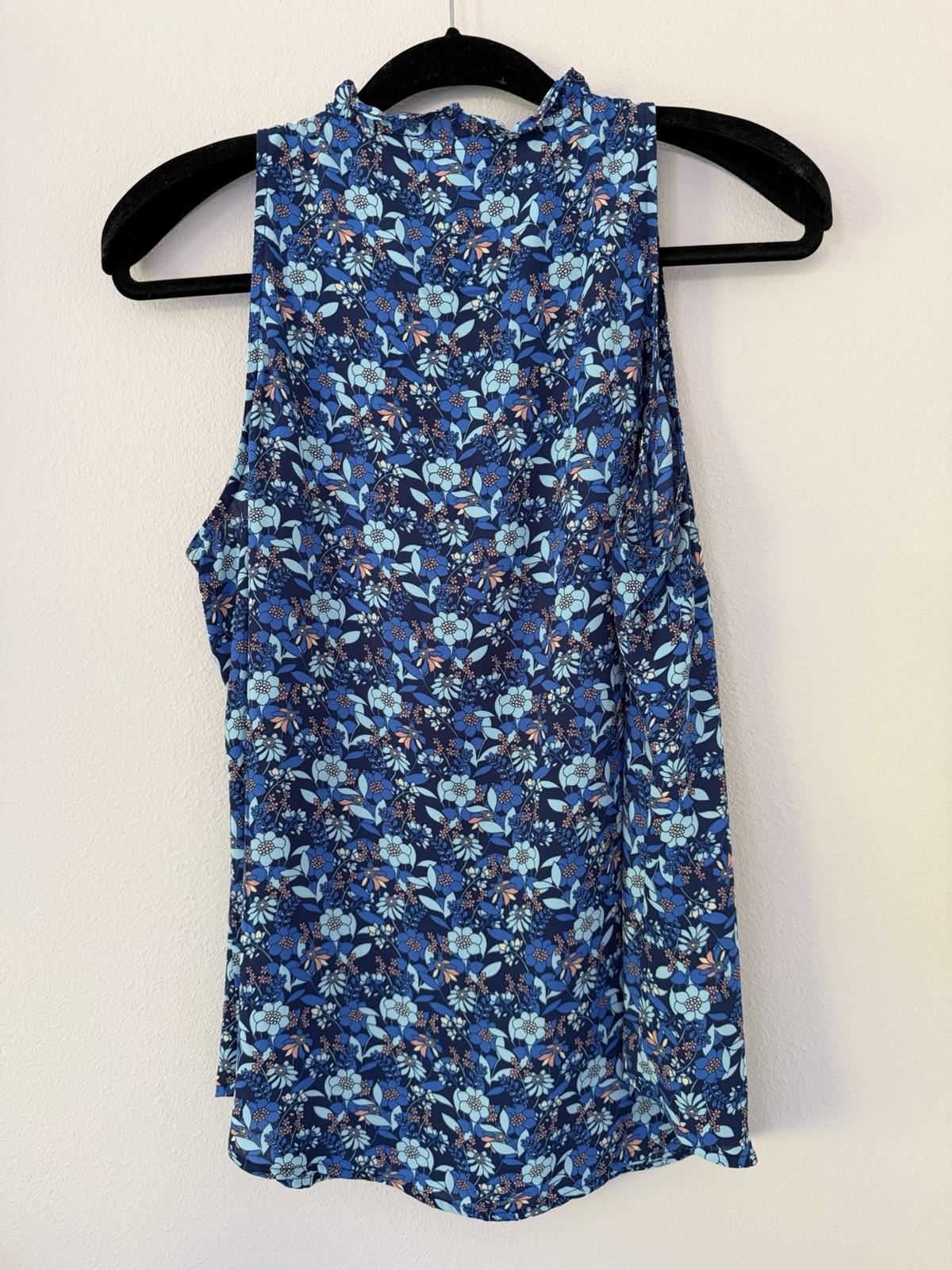 Cabi Sleeveless Top Large Take Two Blouse Blue Floral 4349