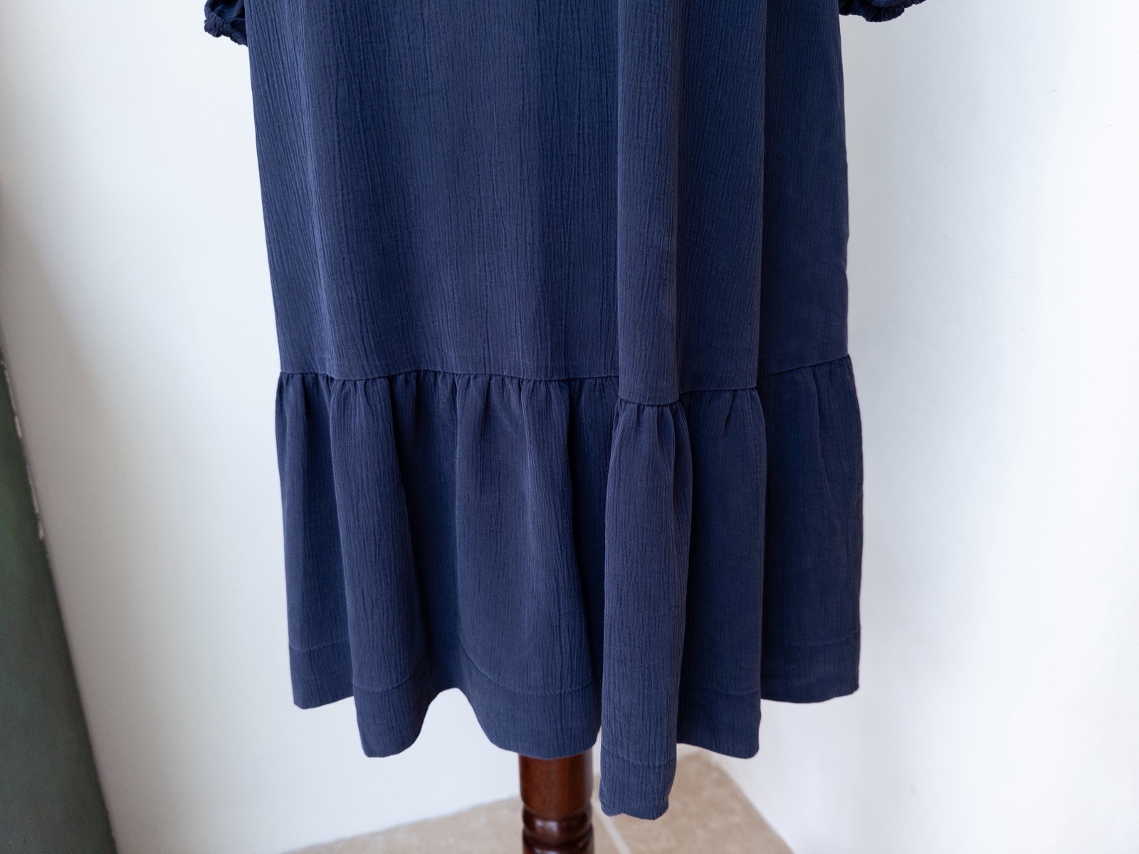 Oliver Bonas Modal Navy floaty Smock Midi Dress UK 10 Ruffle Hem 3/4 Sleeve