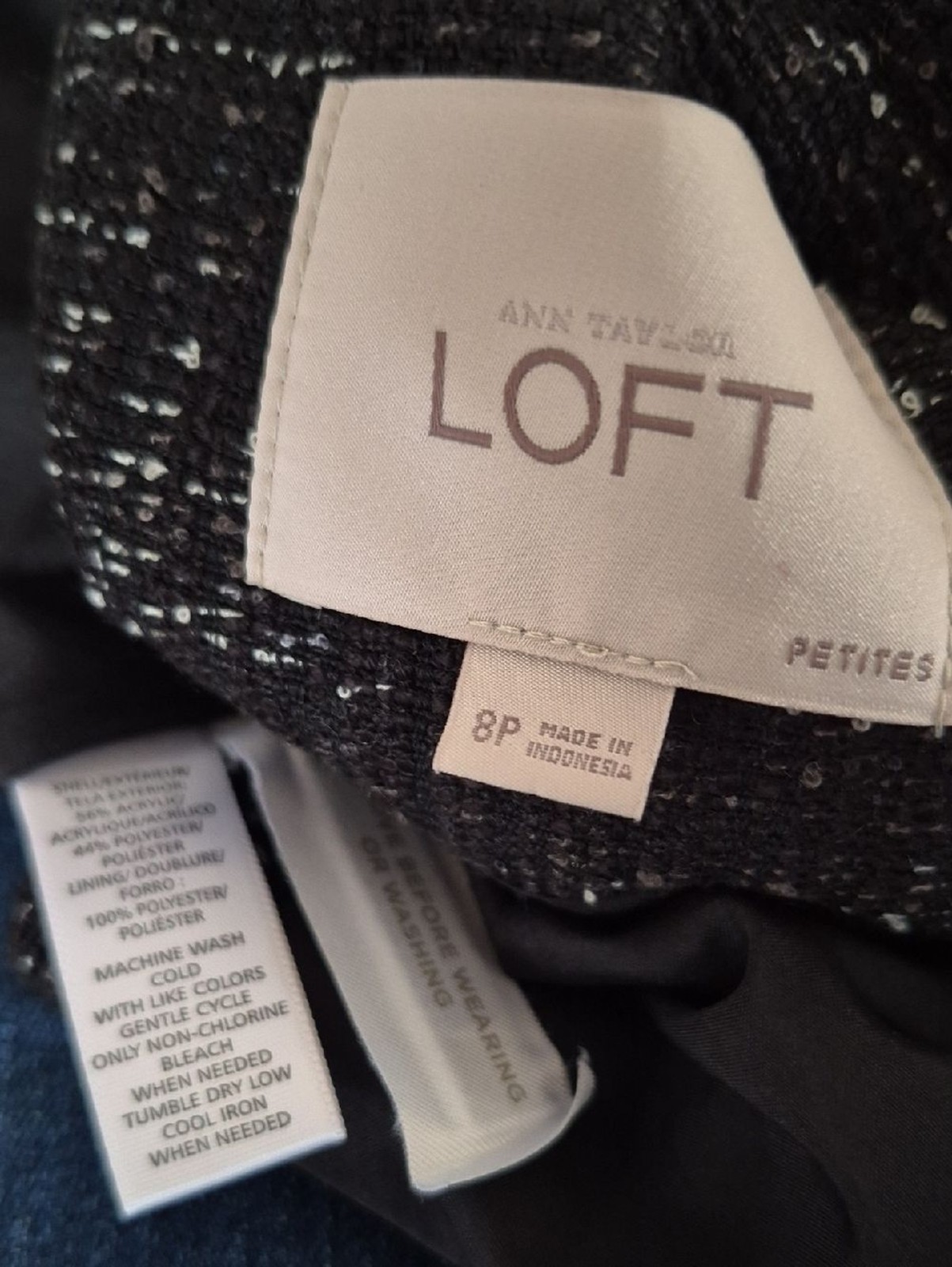 LOFT Tweed, Black & Wht, w/ruffle backwaist & hook clousure Blazer Sz 8 Petite