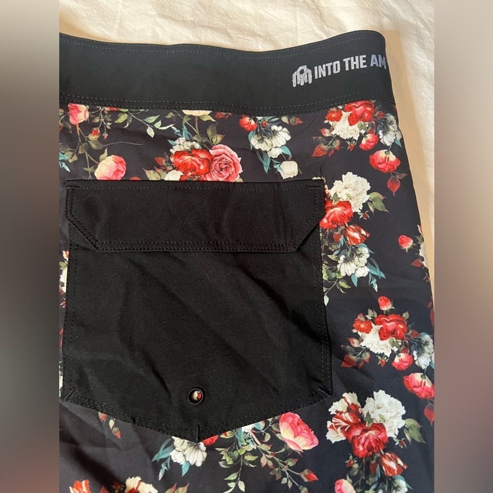 IHeartRaves Into The AM Men’s Floral Black Red Board Shorts 38