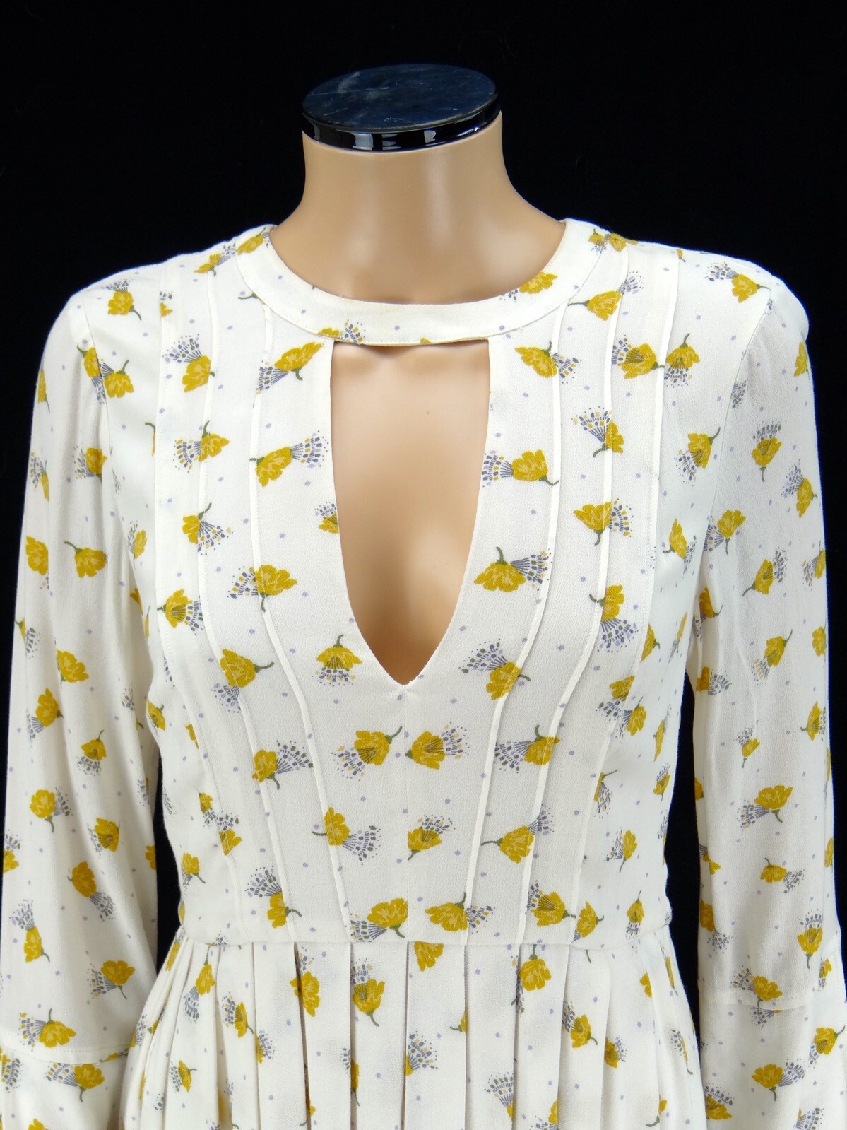 FREE PEOPLE Dress Tegan SIZE 6 Ivory Mustard Floral Combo Pleated Mini