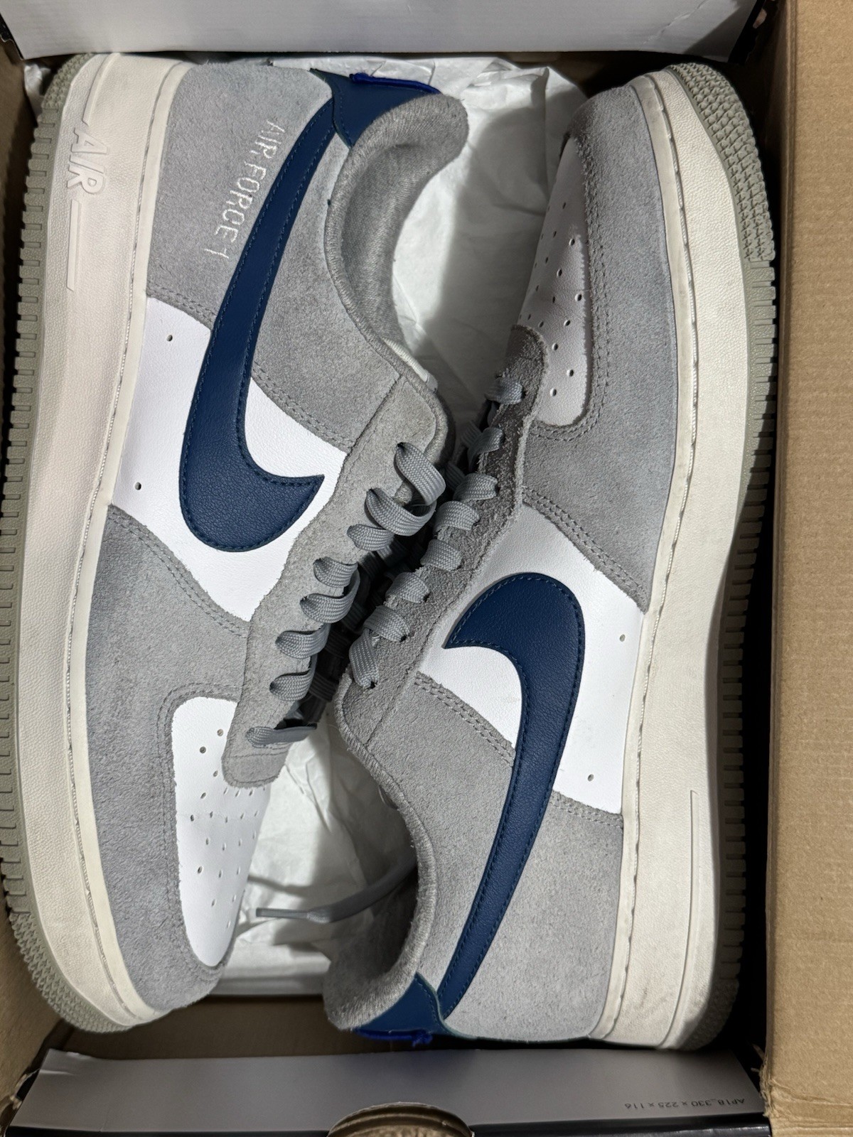 Nike Air Force 1 ’07 LV8 11.5