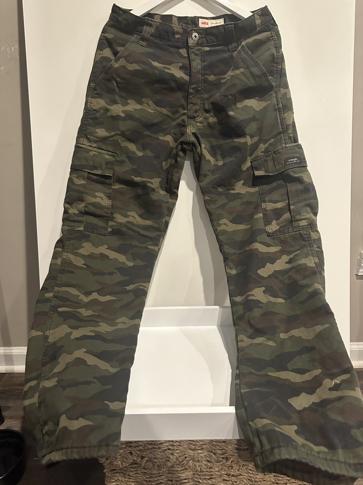 Wrangler Men’s Camo Fleece Lined Relaxed Fit Cargo Pants 30X32