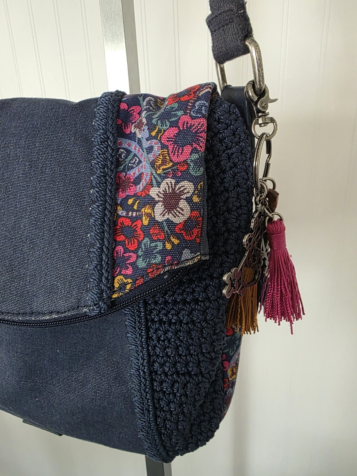 New SAKROOTS Blue Floral Canvas Crochet Fold-over Crossbody Bag