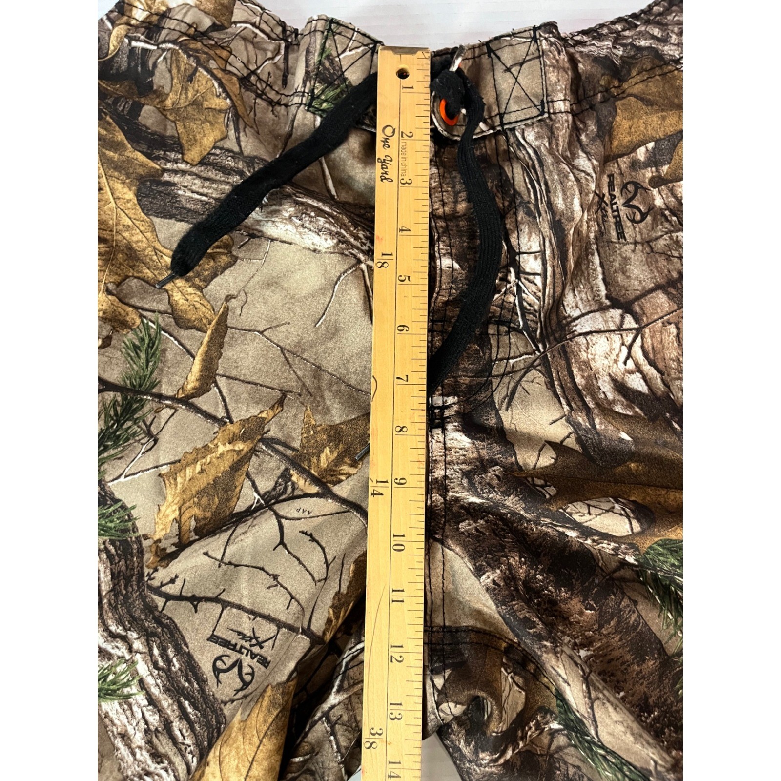 Realtree Swim Trunks Men’s M Camo Board Shorts Cargo Pocket UM17222V