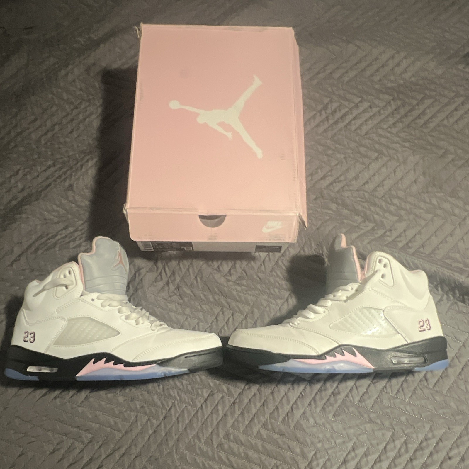 Jordan Air Jordan 5 Retro Medium Soft Pink White/Black HQ7978-102