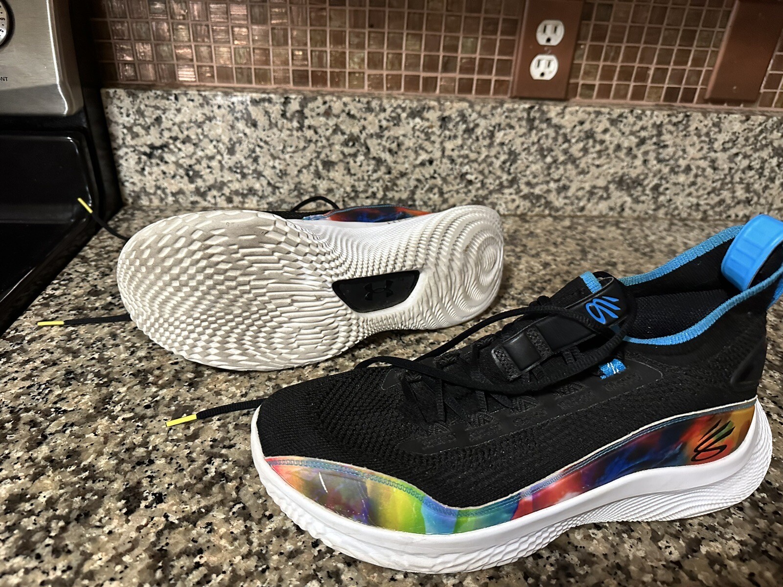 Under Armour Curry 8 B2B MVP Men’s Basketball Shoes 11 Flow 12