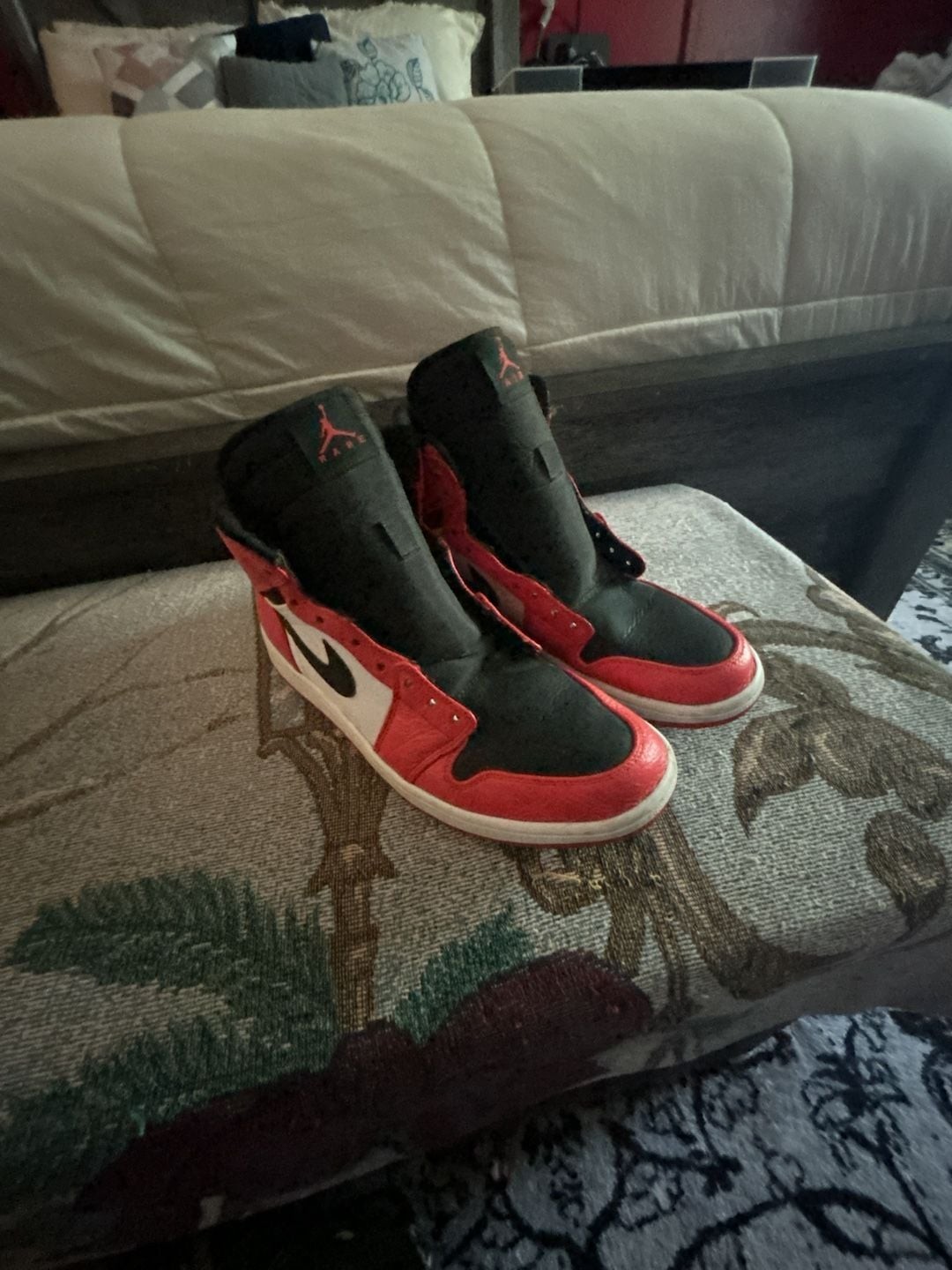Nike Air Jordan 1 Retro High Rare Air ‘Banned’ Size 12