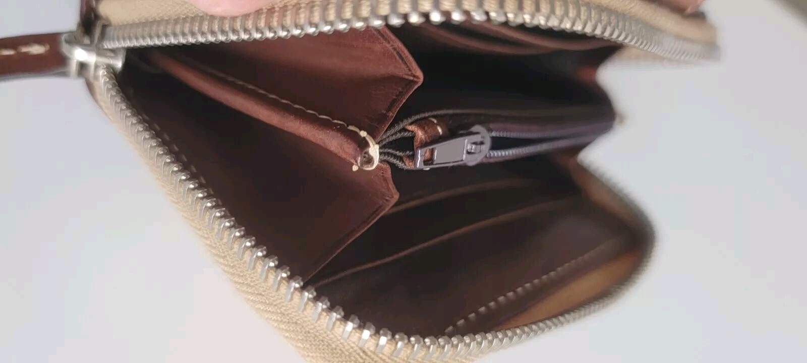 Dooney & Bourke All Weather Leather Hobo Shoulder Bag & Wallet [Pebbled/Cream]