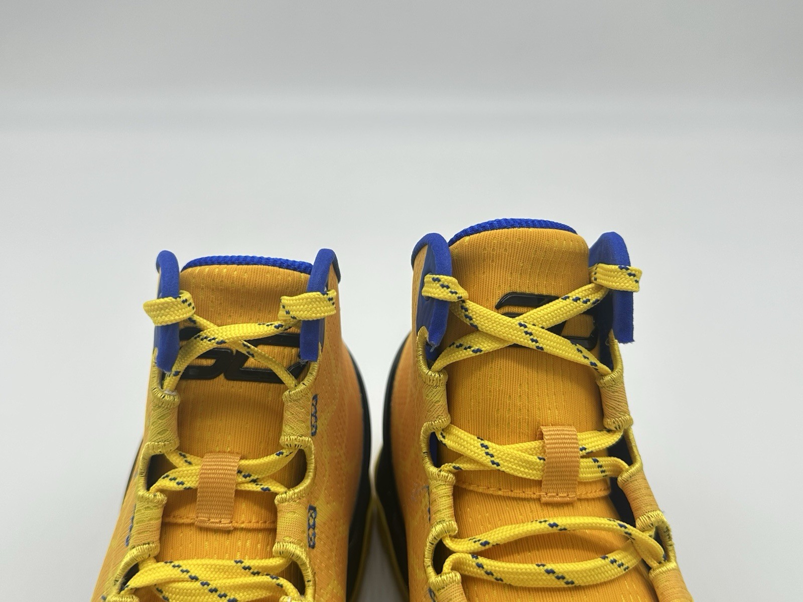 Under Armour Curry 2 Men’s Size 9.5 Double Bang Basketball Shoe Gold 3026281-700