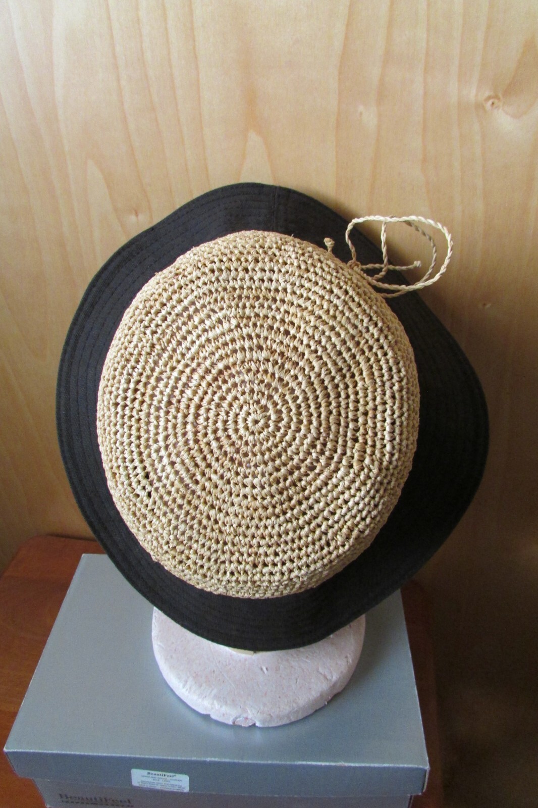 HELEN KAMINISKI Black Cotton Canvas & Raffia Bucket Hat OS Sri Lanka