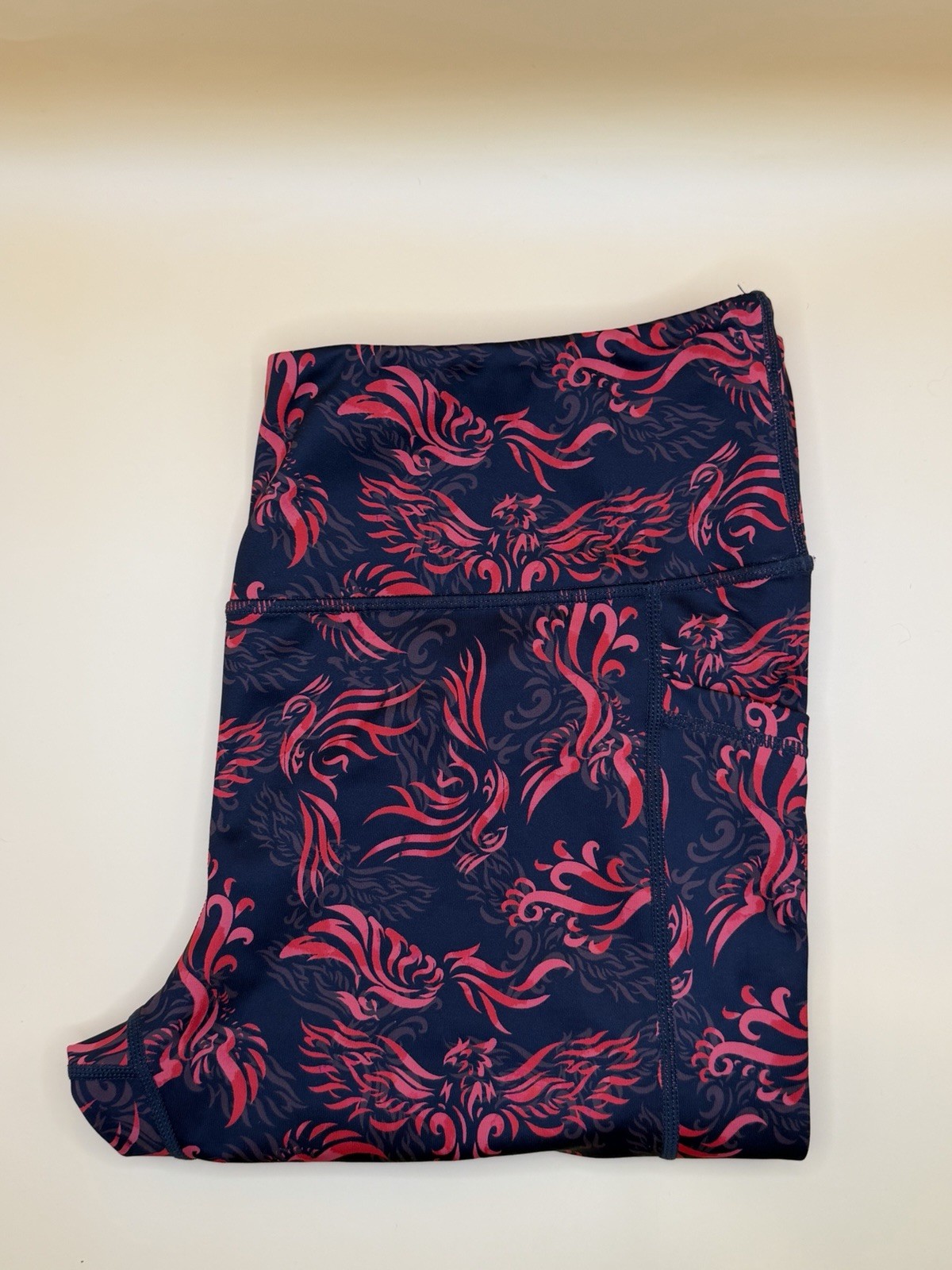 CVG Constantly Varied Gear Phoenix Capri Leggings Navy / Red XL Women’s -Retired