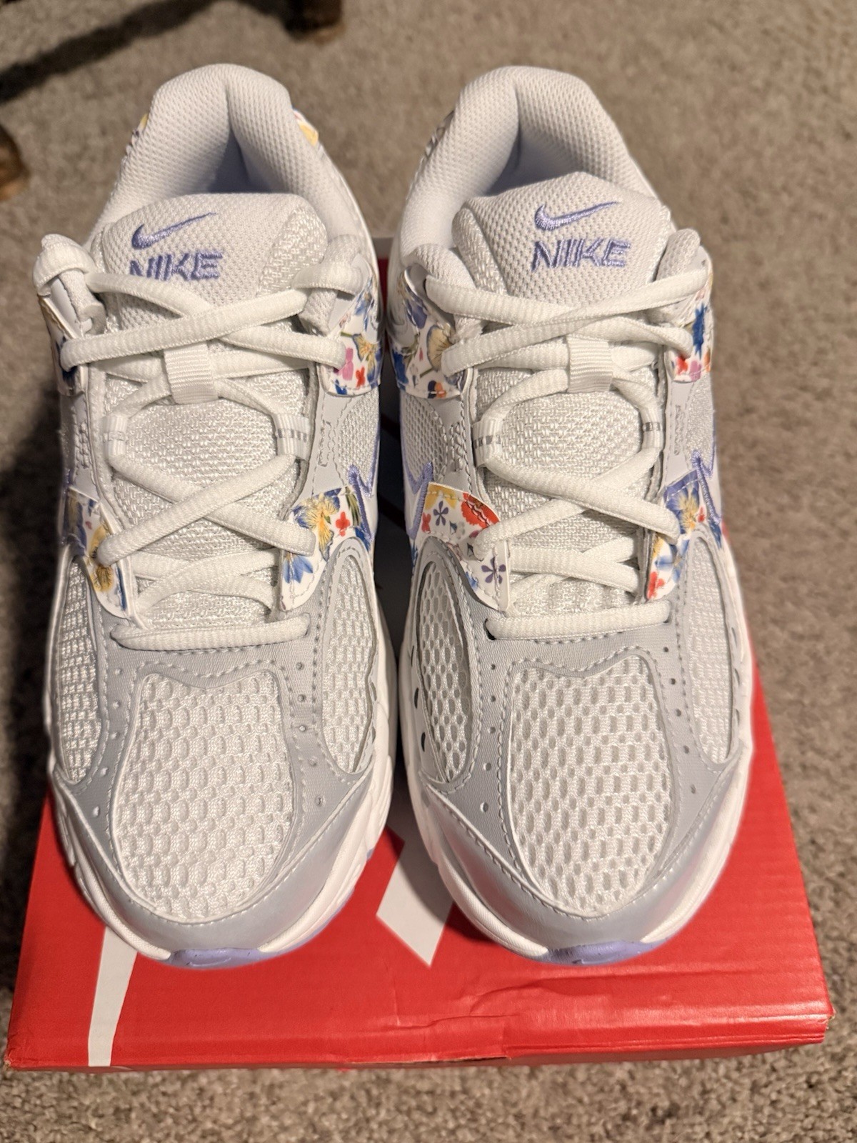 Nike V5 RNR SE FL (GS) Unisex Kids Mesh Low Top Sneakers Floral 4.5Y IQ9036