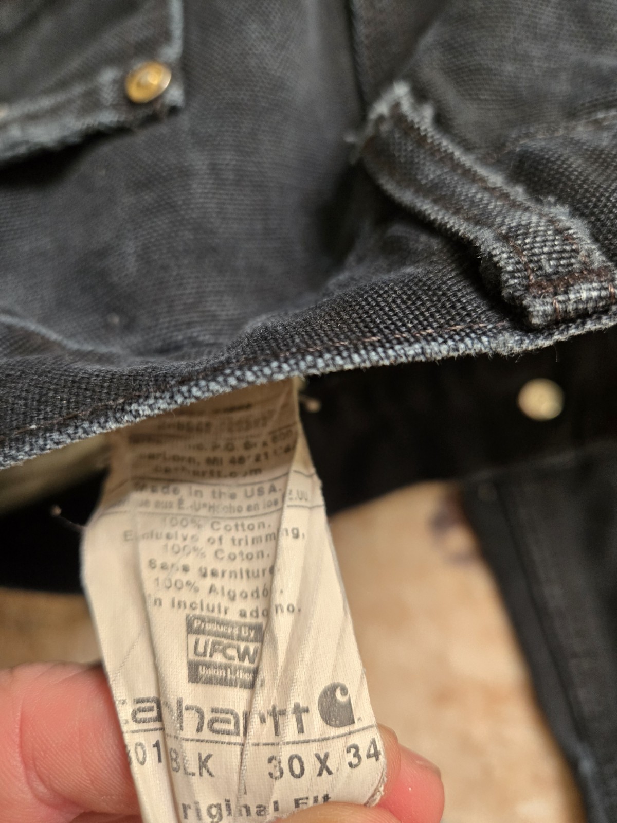 CARHARTT CARPENTER DOUBLE KNEE BLACK PANTS. 30×34. Distressed. B01.