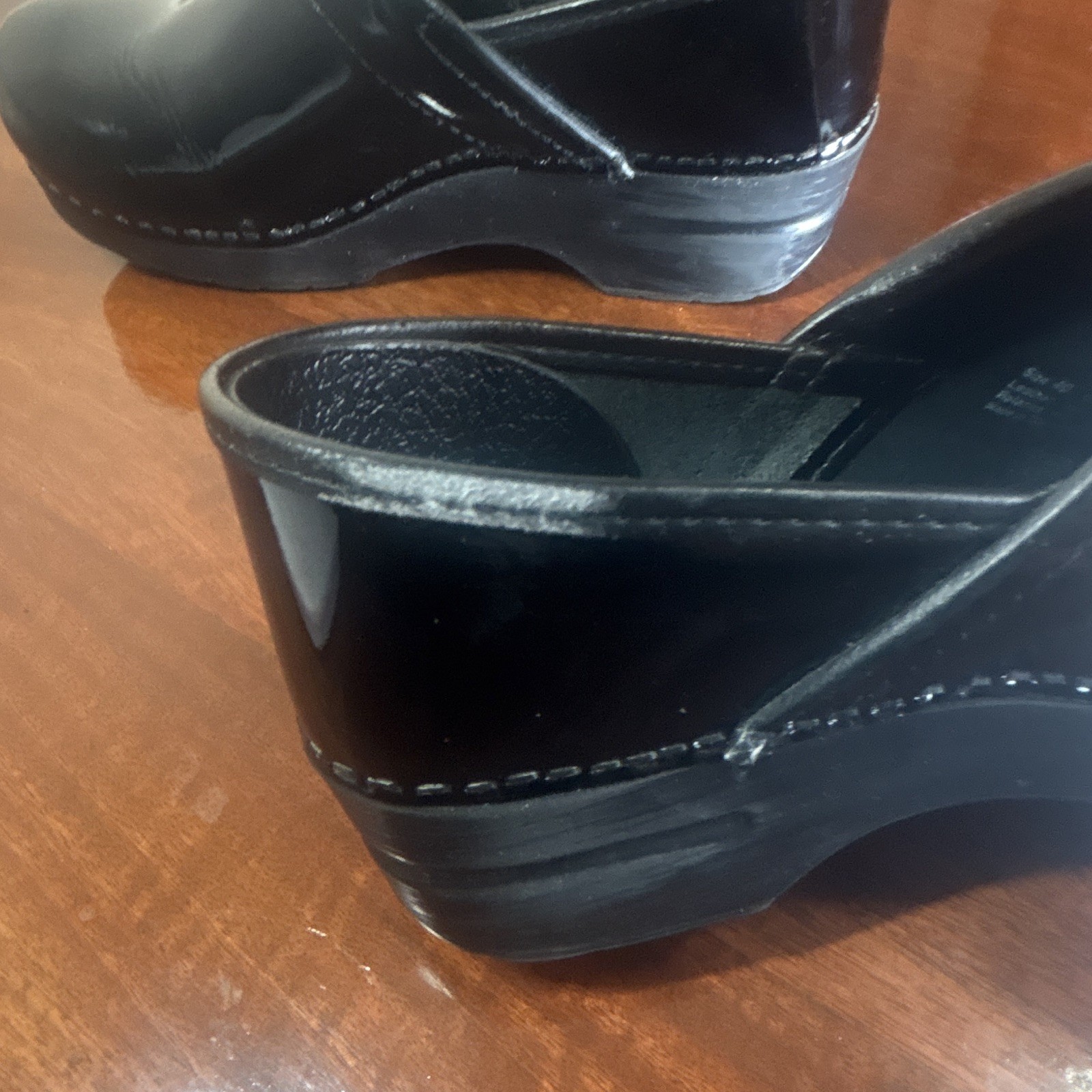 Dansko Professional Black Patent Leather Slip-On Comfort Clogs Women EU 40 US 10