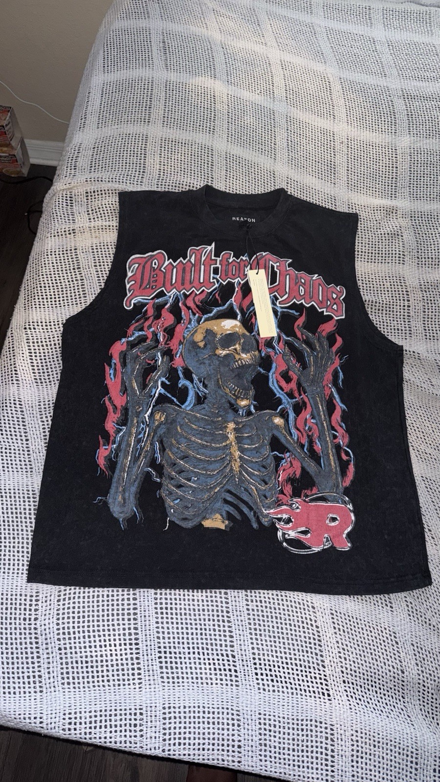 REASON Men’s Black Graphic Crew Neck Sleeveless T-Shirt Logo Accent Size M/L