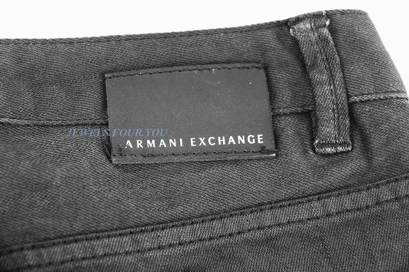 A/X ARMANI EXCHANGE 98% COTTON FADING BLACK WOMENS GIRLS JEANS SIZE 00 BRAND NEW