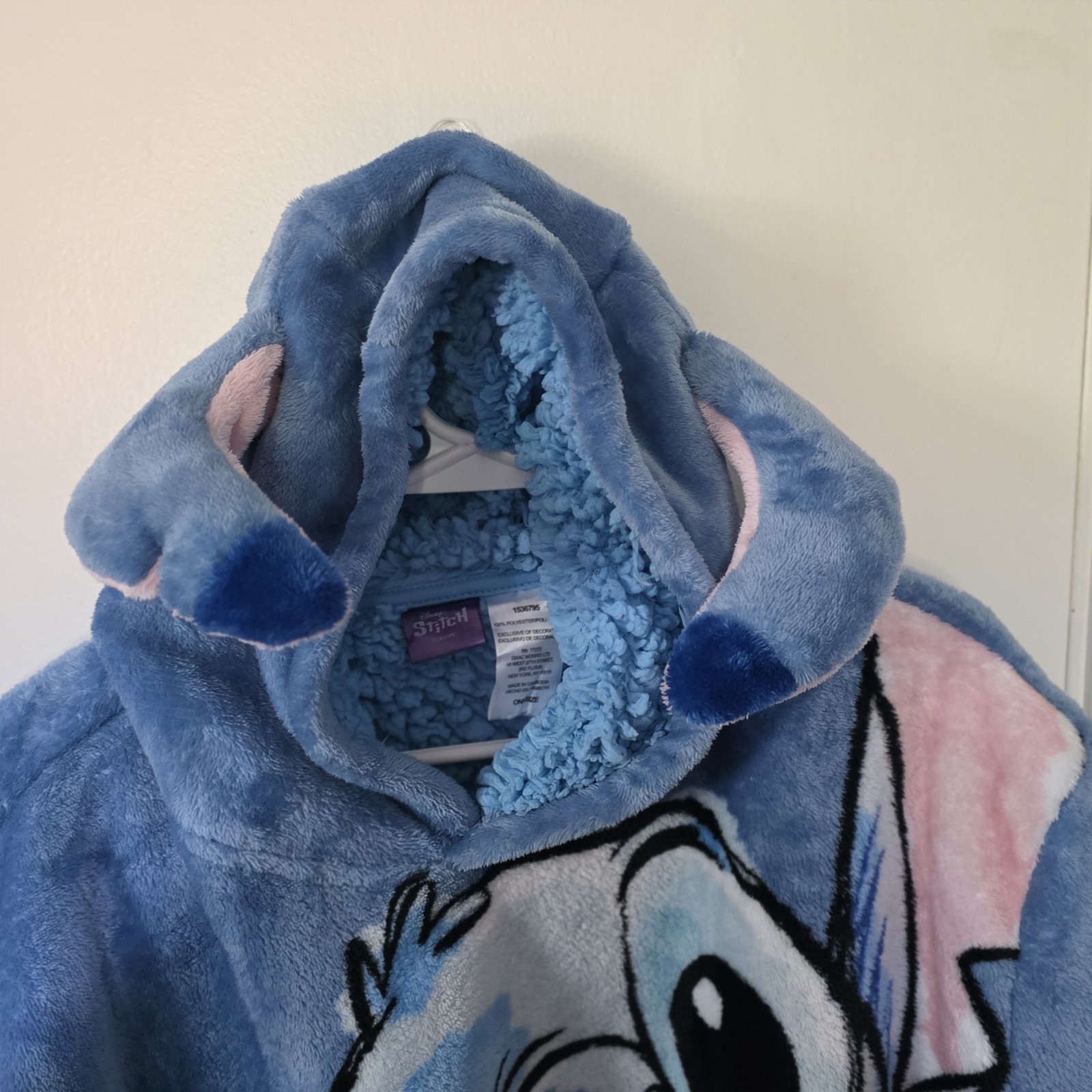 Disney Stitch Hoodie Blanket One Size Blue Plush Sherpa Lined Wearable…