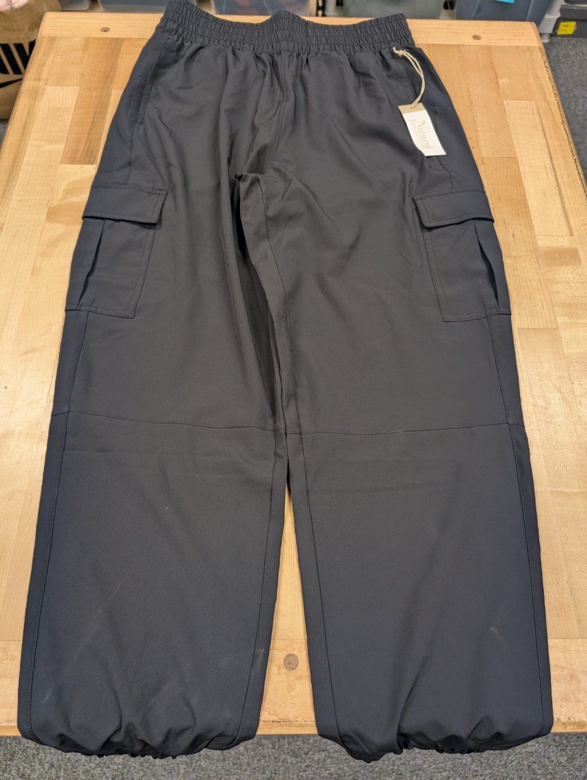 Natural Reflections Tech Stretch Cargo Jogger Women’s Medium Black SCUFFS
