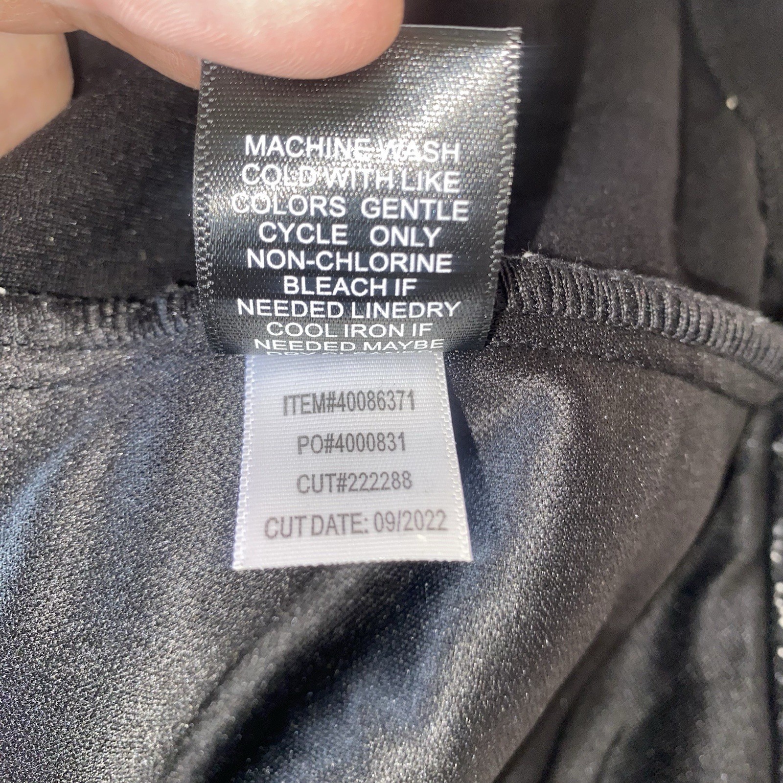 Torrid AT THE KNEE BOUCLE CONTOURED PANEL DRESS Womens Size 30 Black White