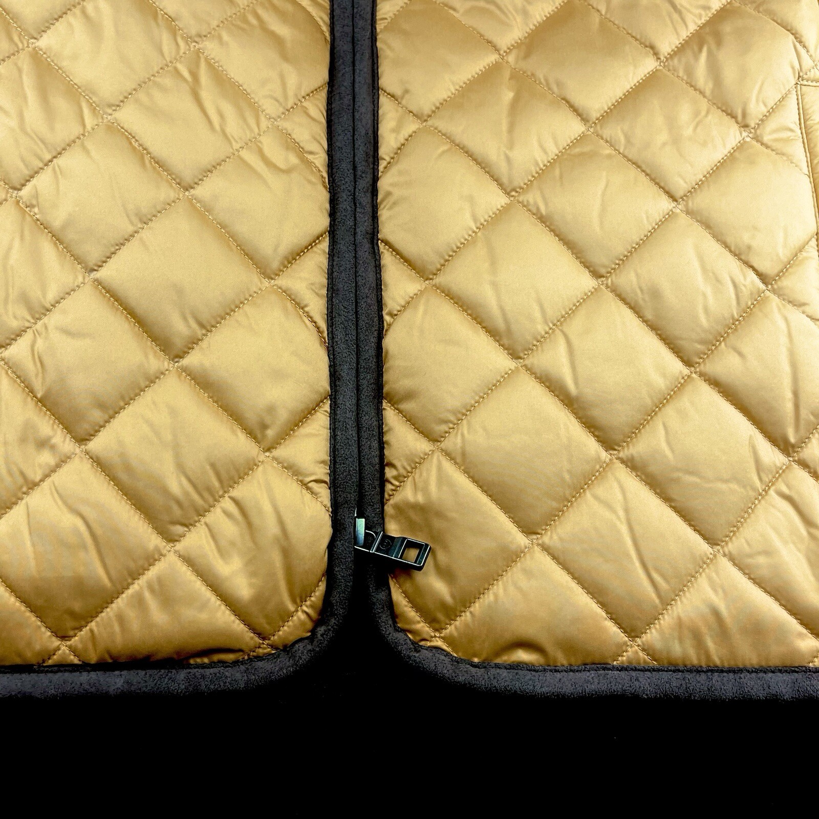 Peter Millar Crown Essex Full Zip Quilted Puffer Vest Jacket Dijon Medium $230