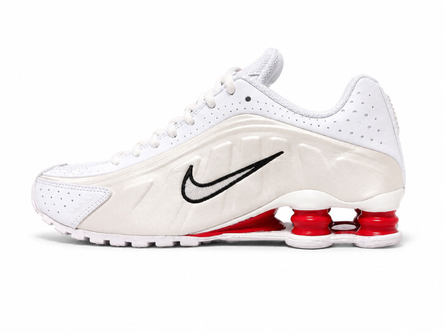 NEW Nike Shox R4 Women’s Size 6/Youth 4.5 White Phantom Red Running Shoes N36