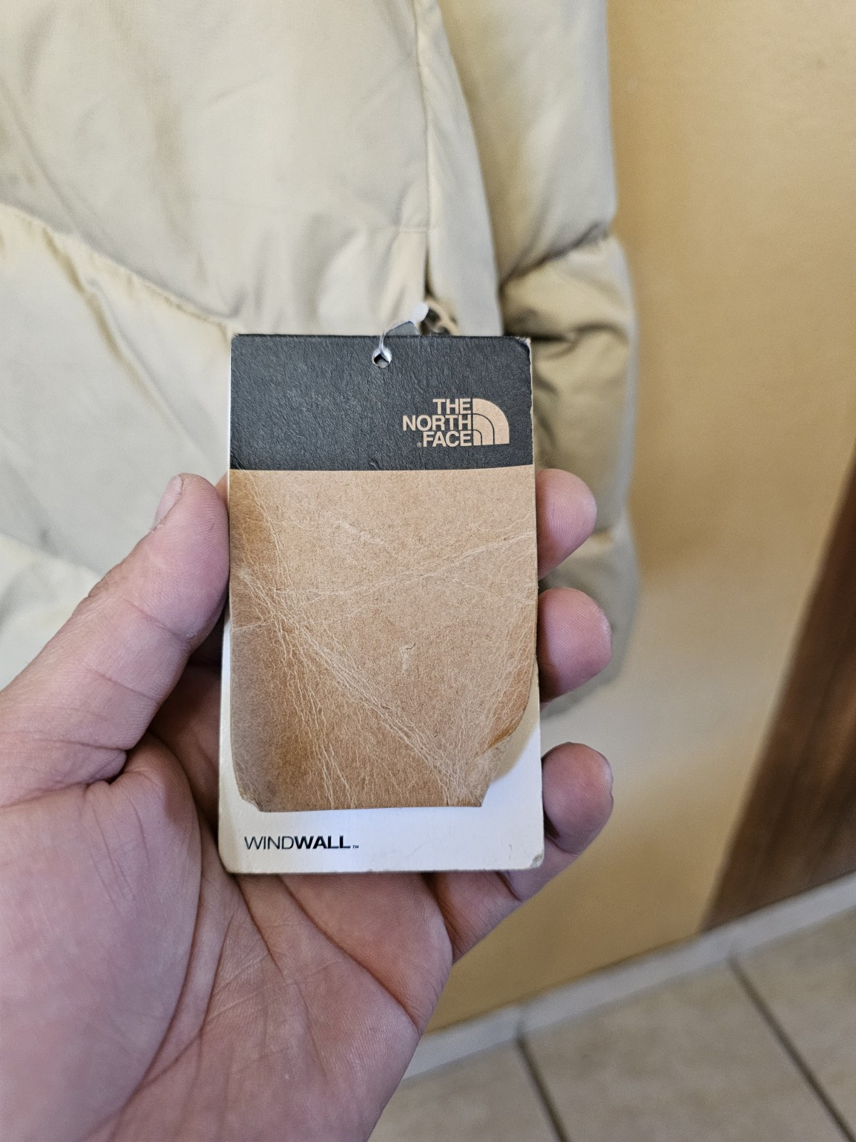 The North Face Hooded Jacket Women M Puffer 550 New With Tags Cream Color CC1