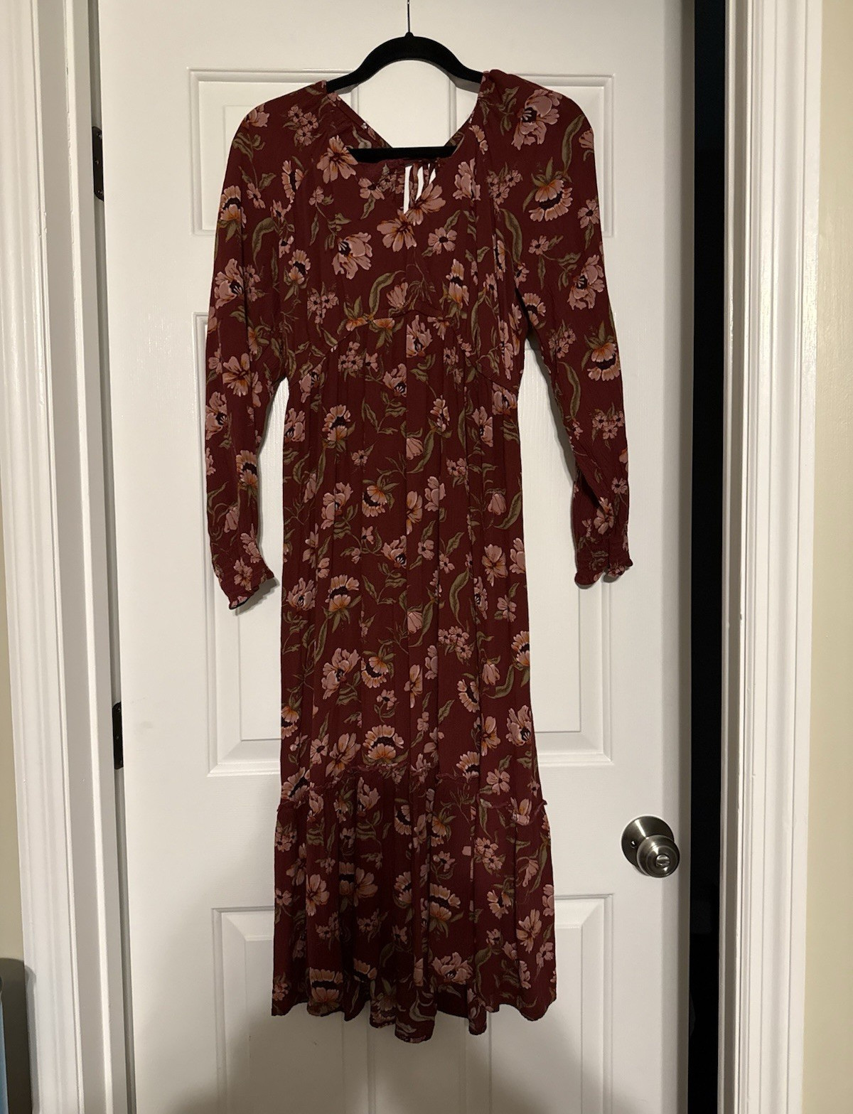 SONOMA Goods For Life Maternity Dress M Burgundy Floral V-Neck Midi Rayon Tie