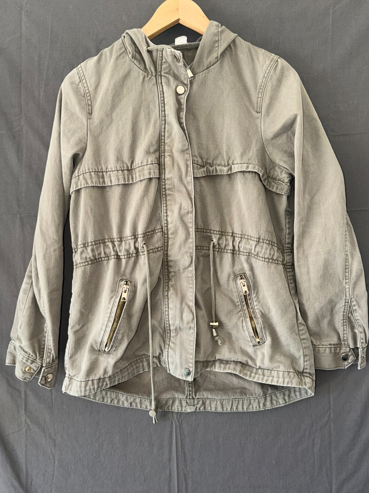H&M Divided Women’s Hooded Utility Jacket Khaki Zip Snap Pockets Size 6