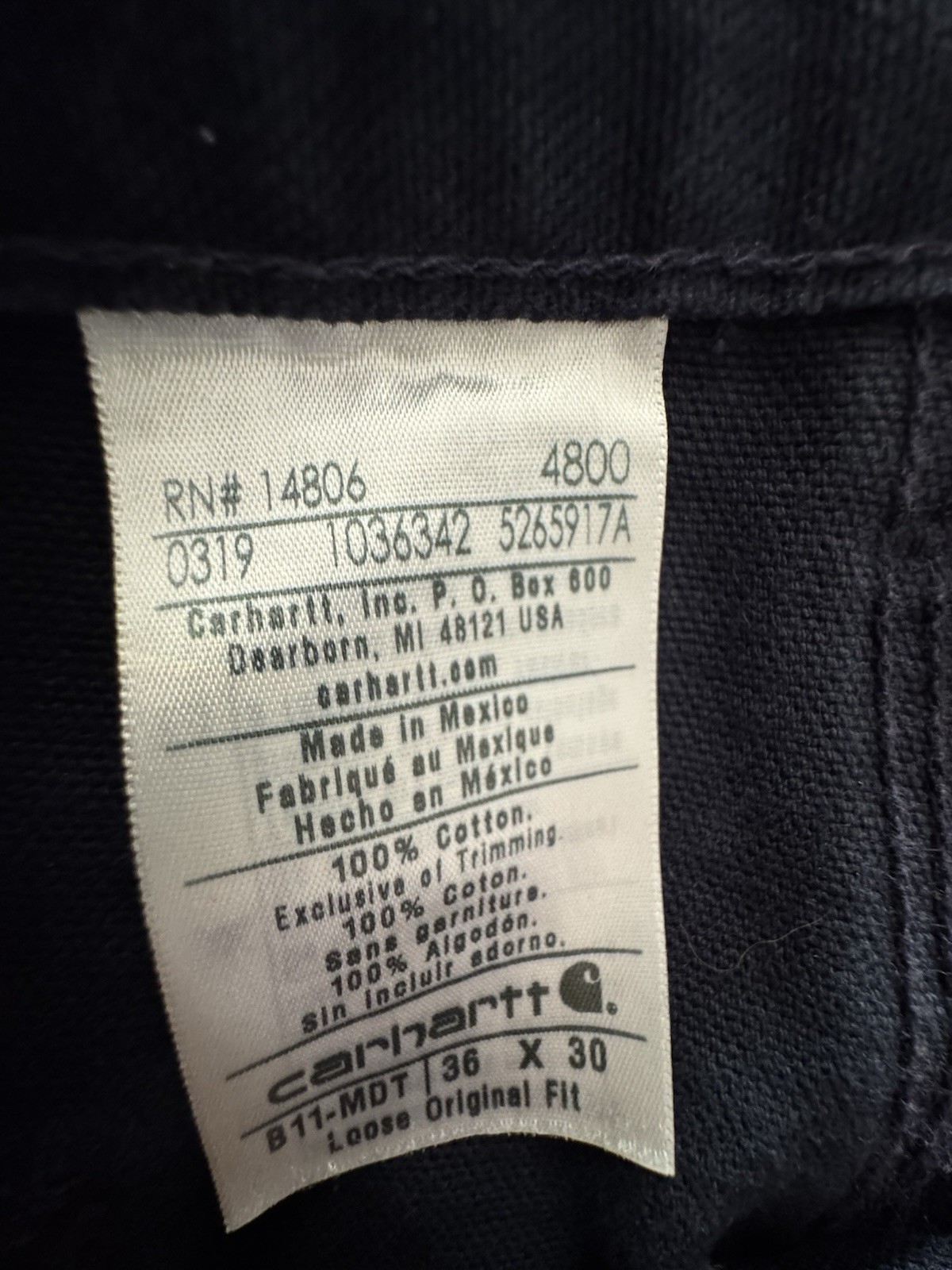 CARHARTT MENS 36X30 NAVY COTTON DENIM CARPENTER PANTS, FLAT FRONT, SLANT POCKETS