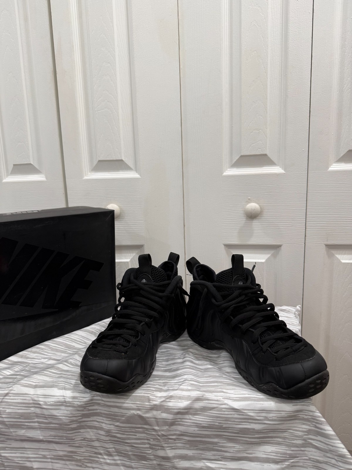NIKE AIR FOAMPOSITE ONE “CARBON FIBER” MEN’S SZ.9