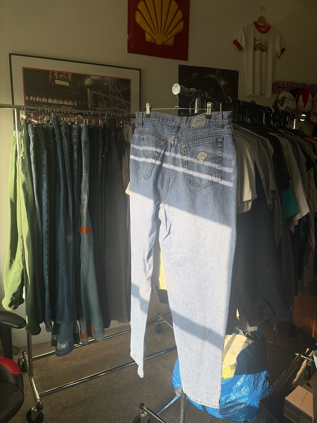 Vintage Levi’s Native Blue High Waisted Tapered Leg Jeans Size 28×30 Made in USA